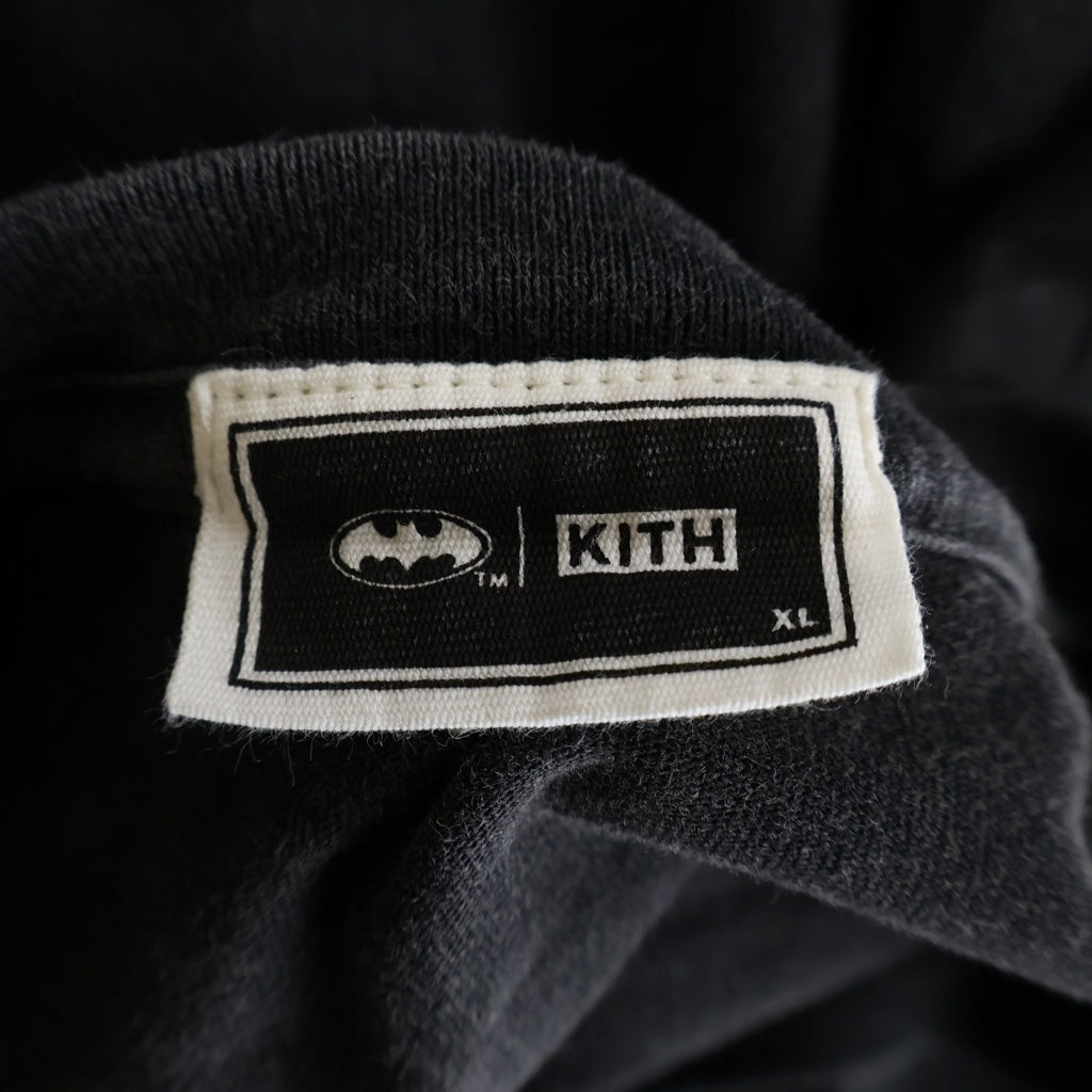 KITH(キス) ×BATMAN DARK NIGHT TEASER VINTAGE TEE バットマン ダーク ナイト ティーザー ヴィンテージ クルーネック カットソー 半袖Tシャツ ブラック KHM032765