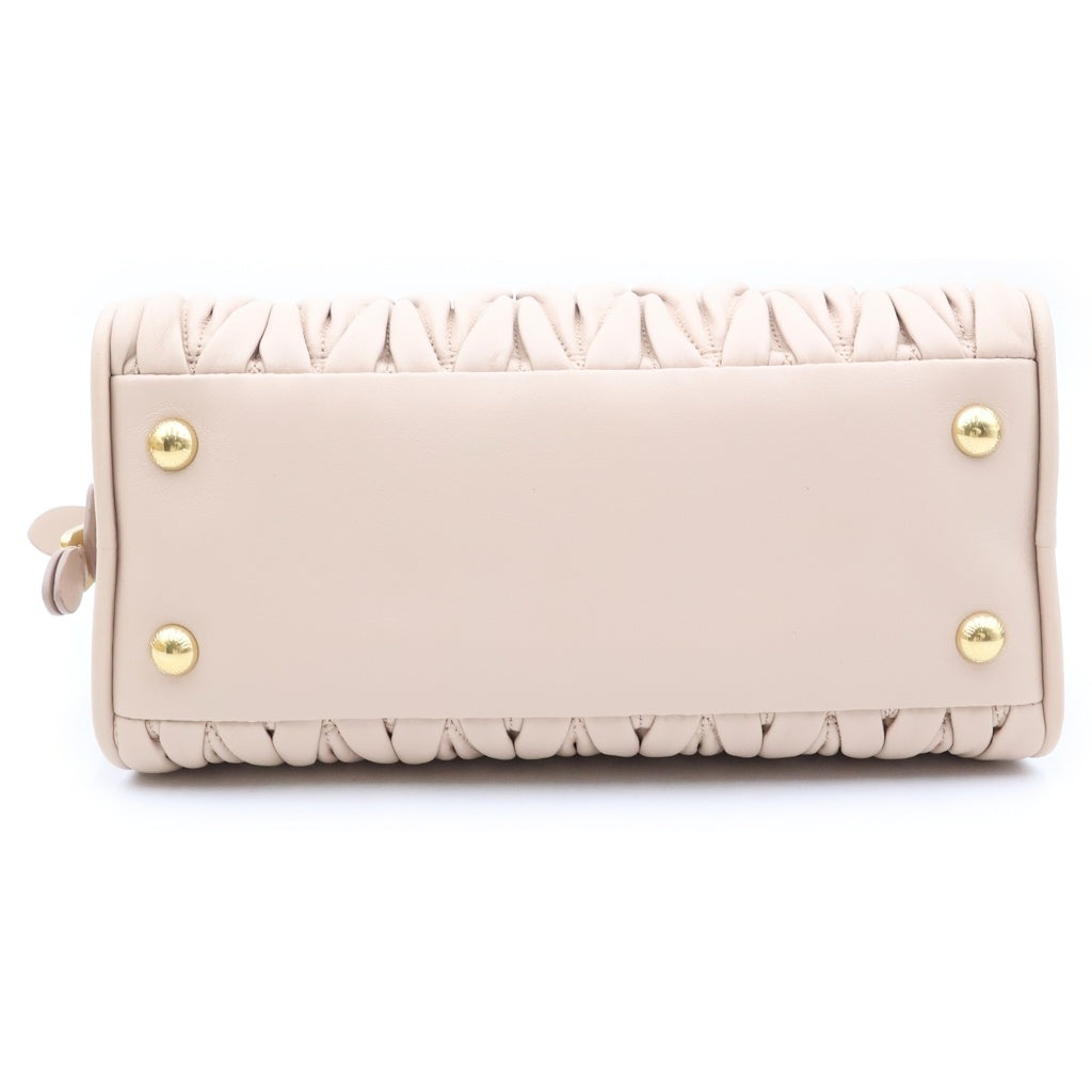 miumiu(ミュウミュウ) マテラッセナッパレザー ハンドバッグ ベージュ 5BB191 レディース