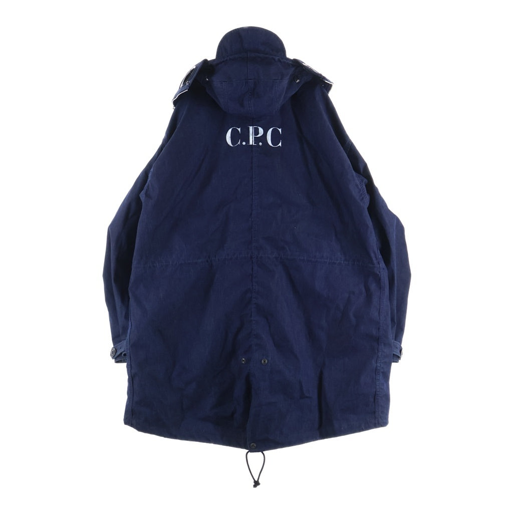 JUNYA WATANABE COMME des GARCONS(ジュンヤワタナベ コムデギャルソン) × C.P. COMPANY シーピーカンパニー ロゴプリント モッズコート ネイビー WM-C007
