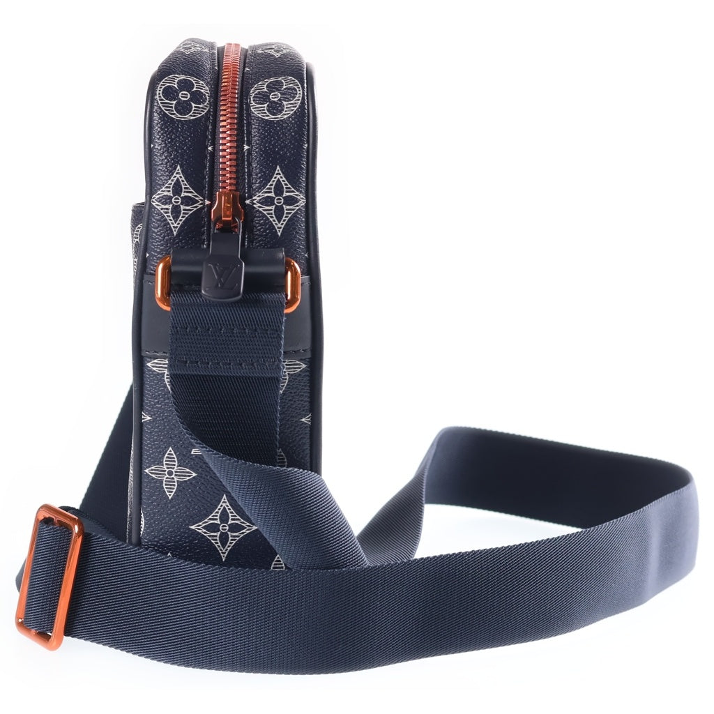 LOUIS VUITTON(ルイヴィトン) グヌーブPM モノグラム ショルダーバッグ ネイビー M43678
