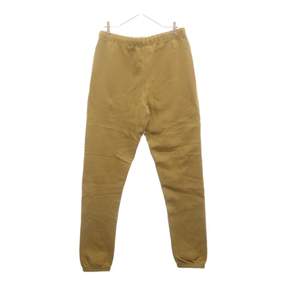 FEAR OF GOD ESSENTIALS(フィアオブゴッド エッセンシャルズ) SWEAT PANTS リフレクターロゴプリント スウェットパンツ ブラウン