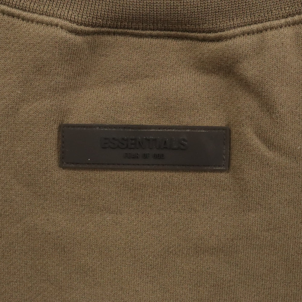 FOG Essentials(エフオージー エッセンシャルズ) MOCK NECK SWEAT SHIRT フェルトロゴプリント モックネック長袖スウェットトレーナー ブラウン