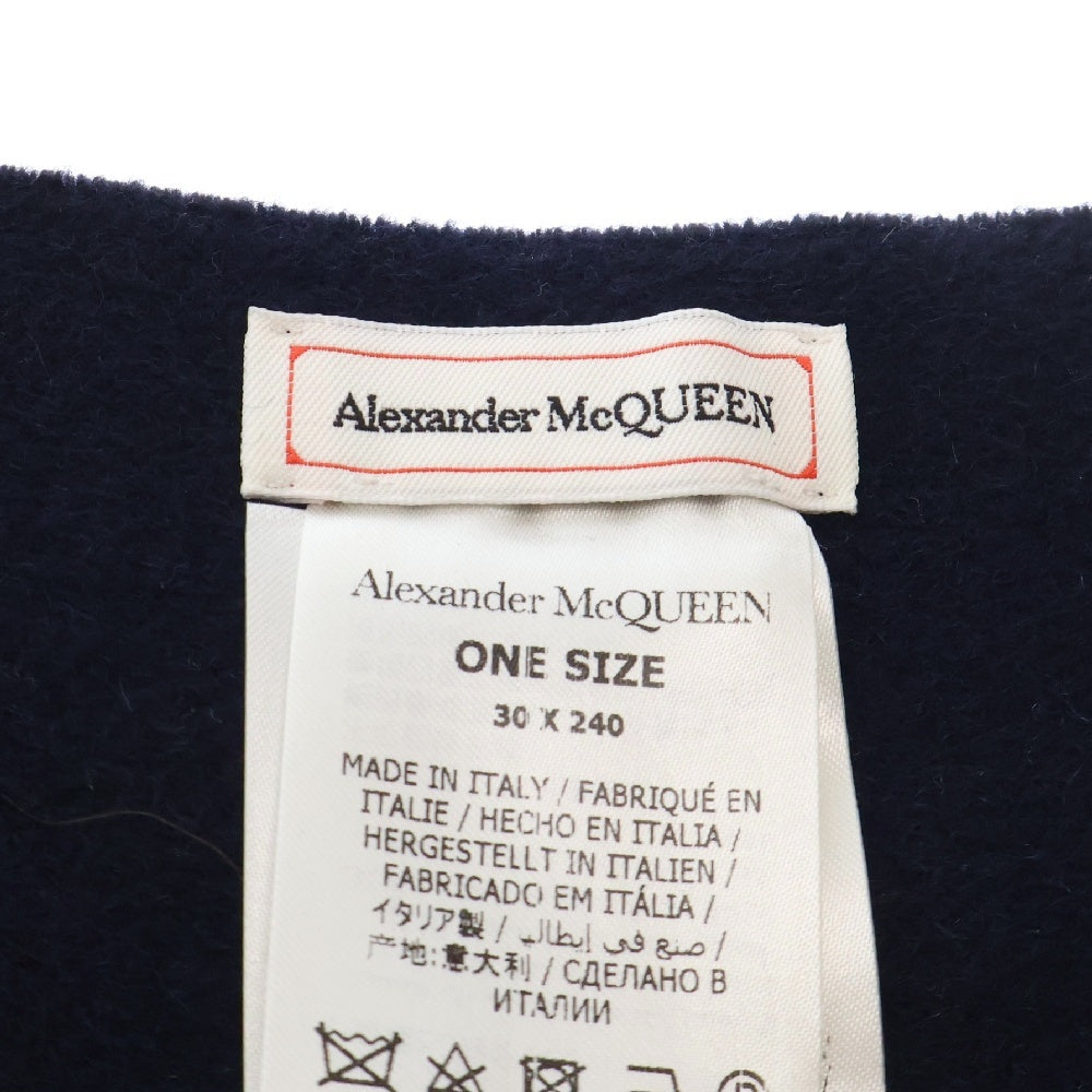 Alexander McQueen(アレキサンダーマックイーン) ロゴタブ ボーダーマフラー 686027 ネイビー