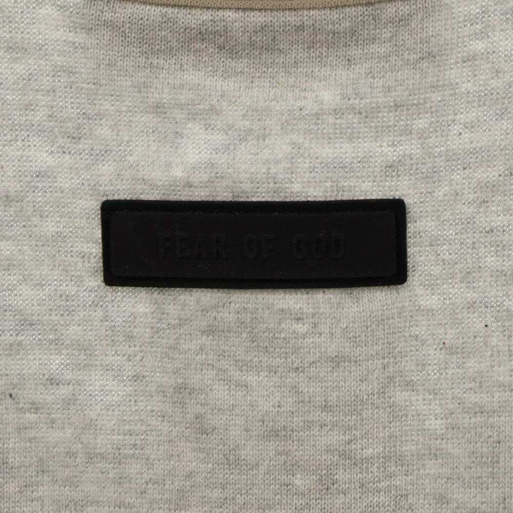 ESSENTIALS FEAR OF GOD(エッセンシャル フィアオブゴッド) ヘビーウェイト ラバーロゴ ノースリーブ タンクトップ グレー 669-20059013