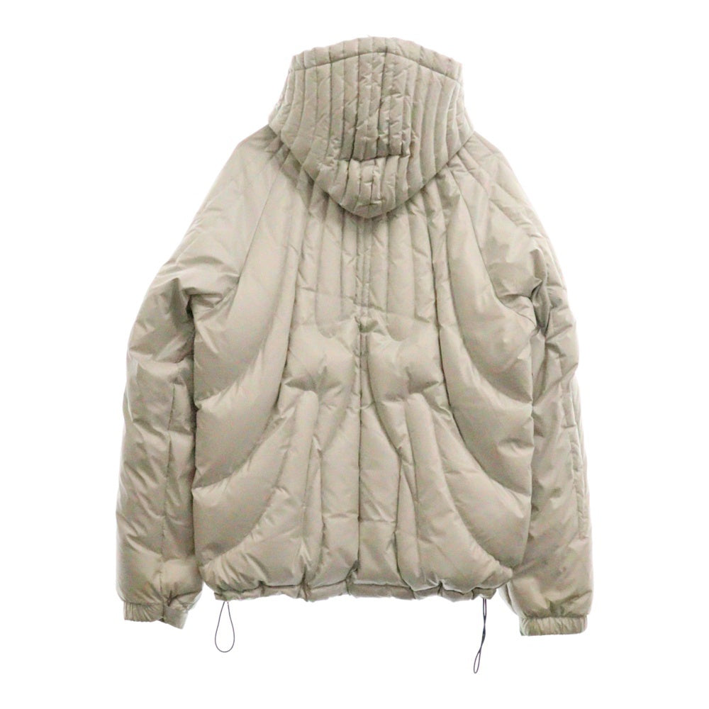 THUG CLUB(サグクラブ) CAVE GOOSE DOWN JACKET ロゴプレート ジップアップ ダウンジャケット ホワイト TC23PA0104