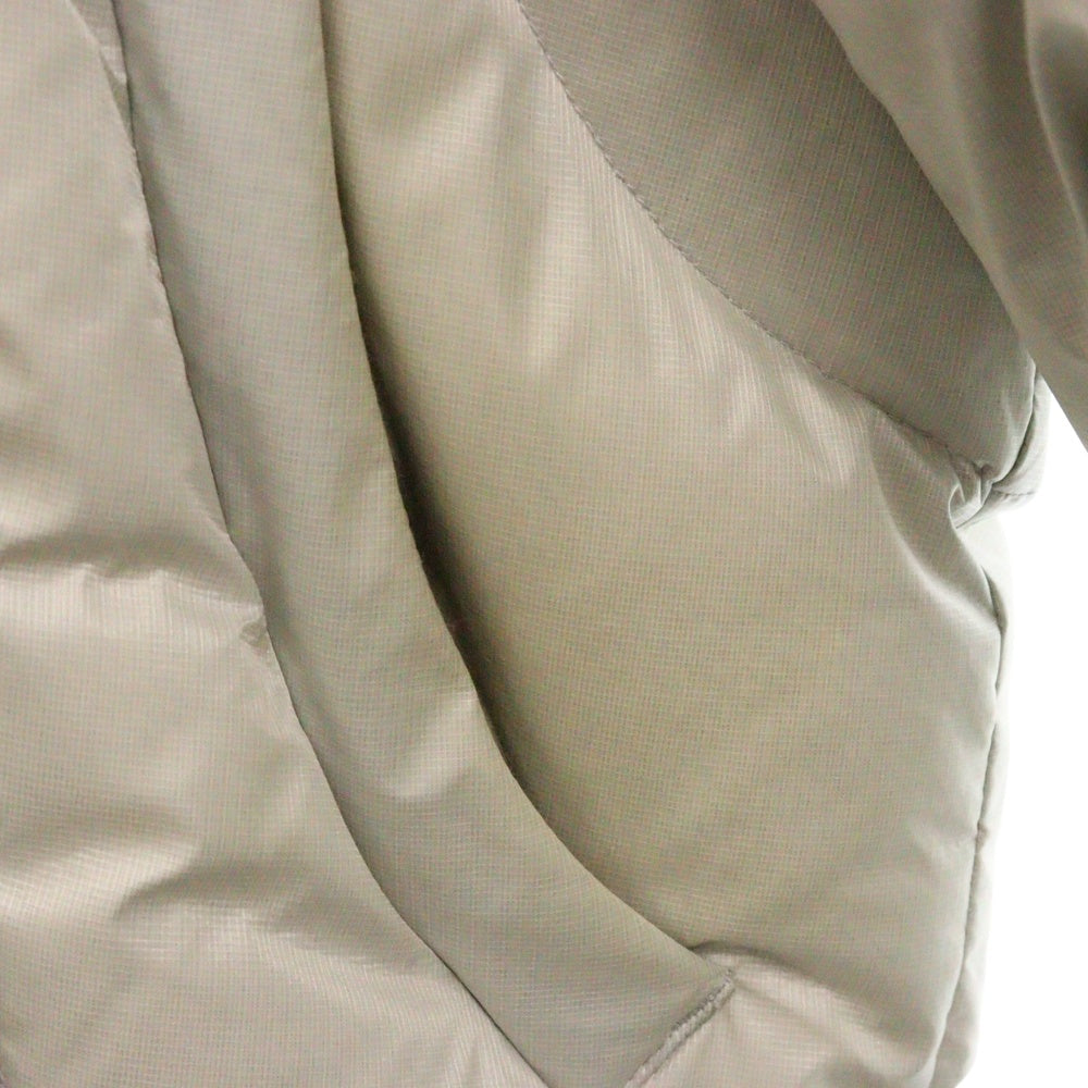 THUG CLUB(サグクラブ) CAVE GOOSE DOWN JACKET ロゴプレート ジップアップ ダウンジャケット ホワイト TC23PA0104
