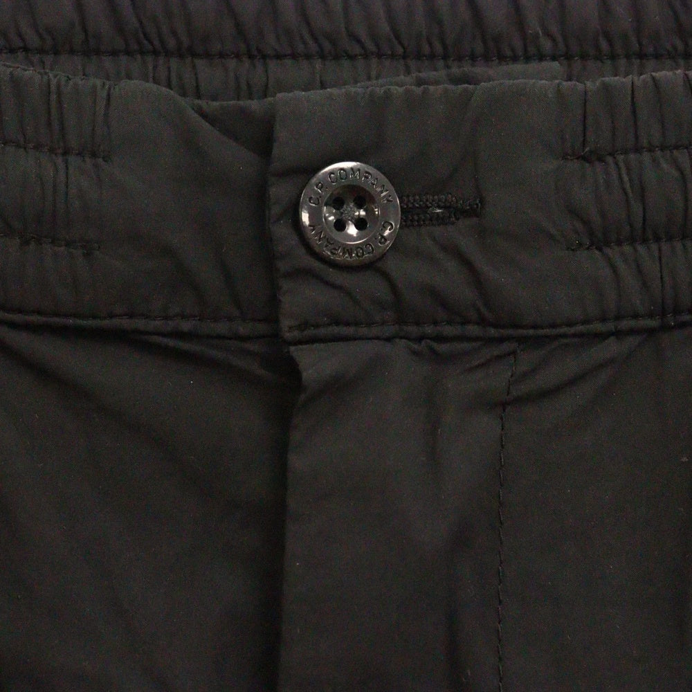C.P. Company(シーピーカンパニー) 50FILI STRECH CARGO SHORTS ストレッチ カーゴショーツ ハーフパンツ ブラック 18CMBE172A