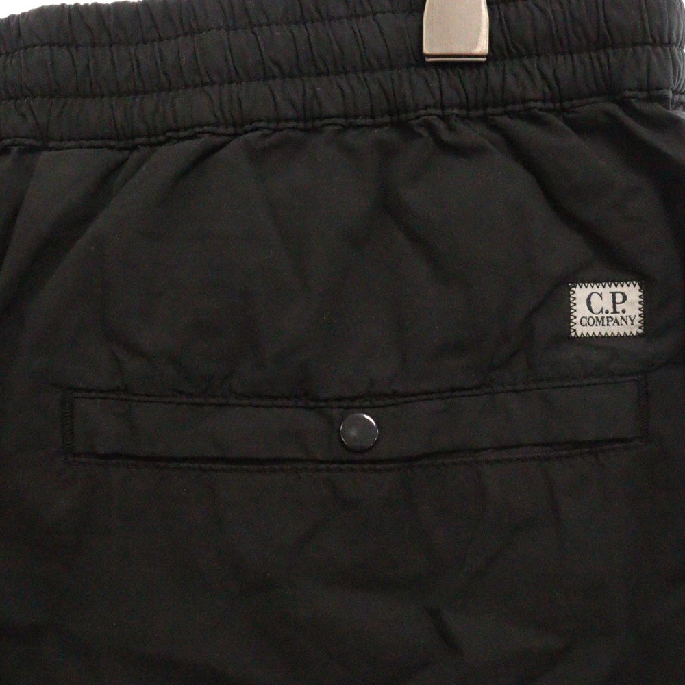 C.P. Company(シーピーカンパニー) 50FILI STRECH CARGO SHORTS ストレッチ カーゴショーツ ハーフパンツ ブラック 18CMBE172A