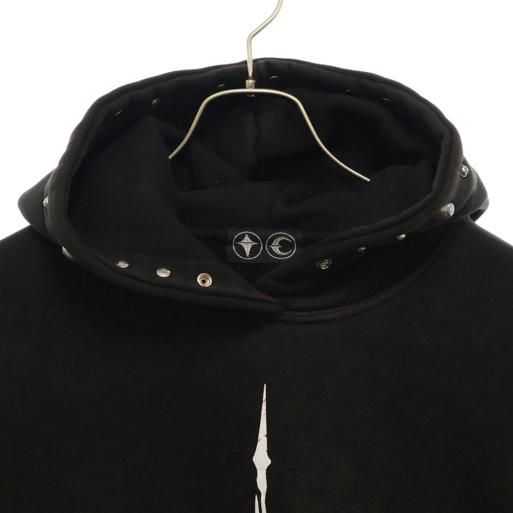 THUG CLUB(サグクラブ) PEACE STUD HOODIE プリント フードスタッズ プルオーバーパーカー ブラック TC24SS1201