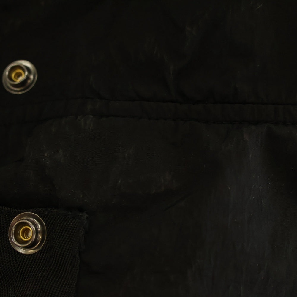 C.P. Company(シーピーカンパニー) Chrome-R Hooded Lens Jacket ジップアップ ナイロンジャケット ブルゾン ブラック
