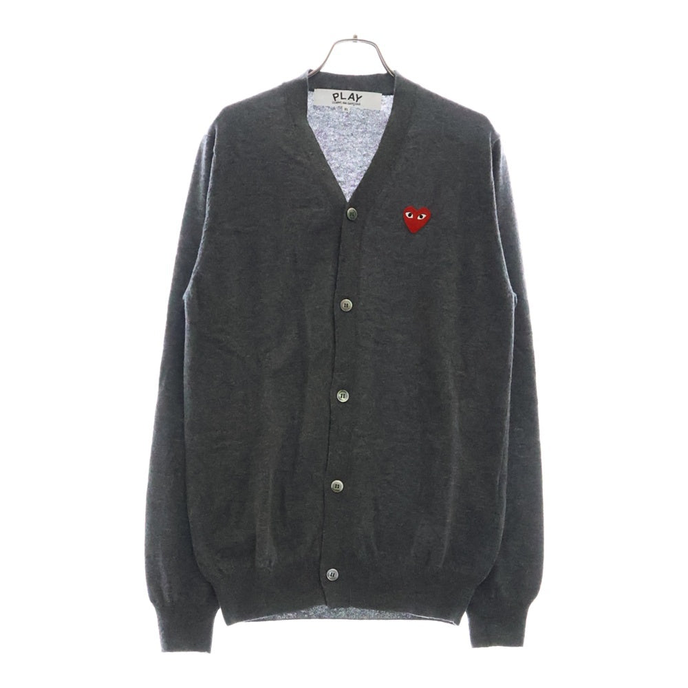PLAY COMME des GARCONS(プレイコムデギャルソン) フロント ロゴエンブロイダリー Vネック カーディガン ニット グレー AX-N008
