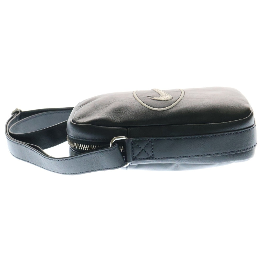SUPREME(シュプリーム) 25SS ×NIKE Leather Shoulder Bag ナイキ レザーショルダーバッグ ブラック
