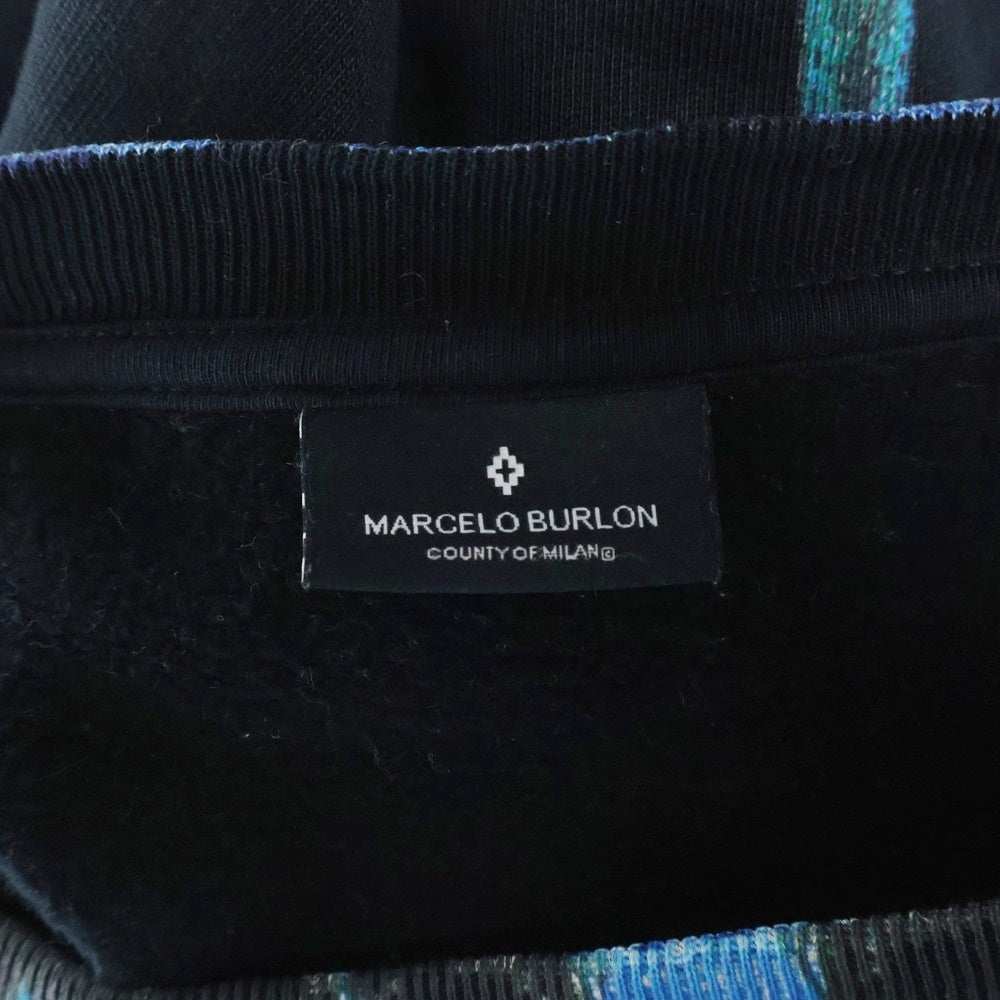 MARCELO BURLON(マルセロバーロン) BLUE WINGS SWEATSHRTS ブルーウィングス スウェット クルーネック ブラック CMBA009F19506006