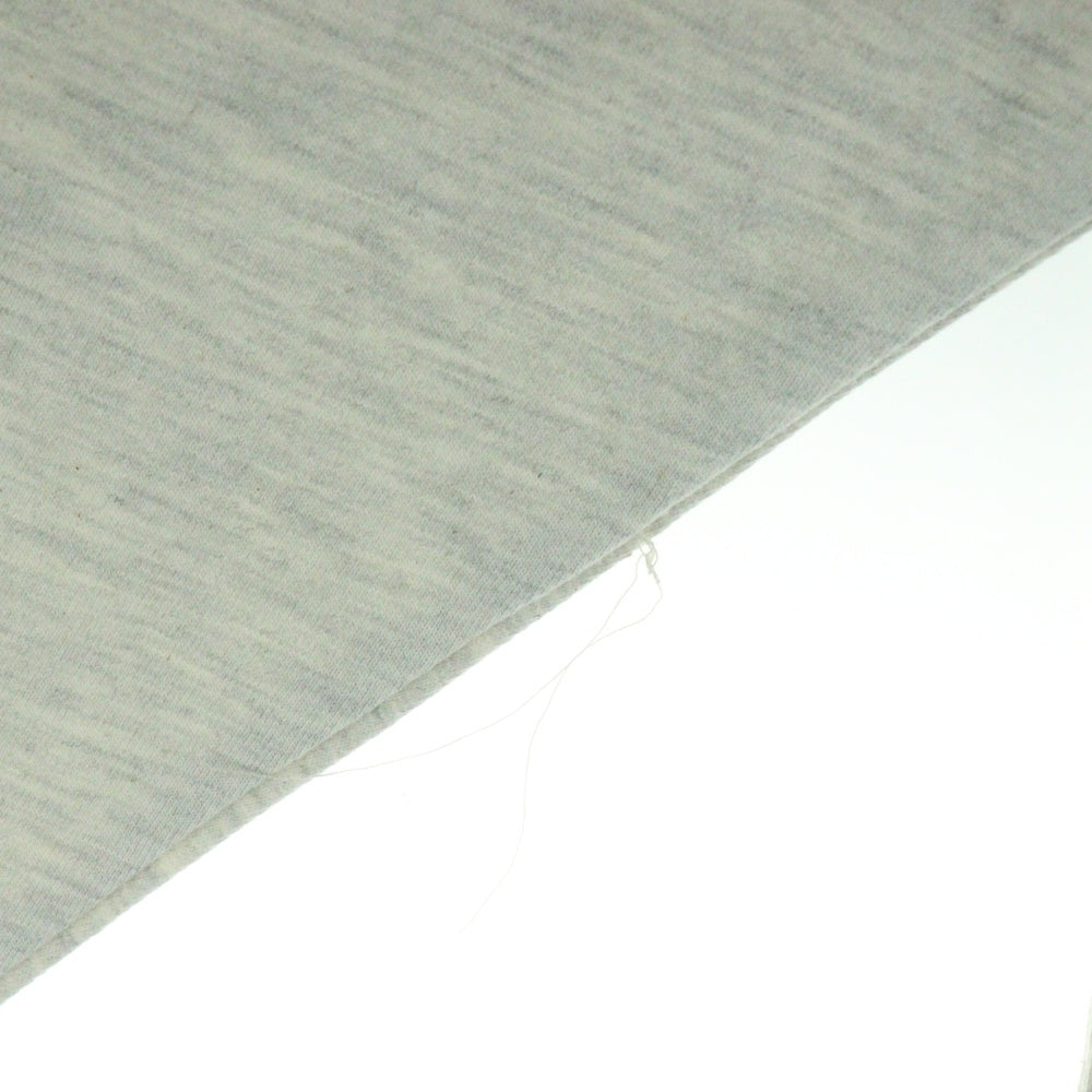 FEAR OF GOD ESSENTIALS(フィアオブゴッド エッセンシャルズ) L/S T-SHIRT フェルトロゴ 長袖Tシャツ ロンT ライトグレー