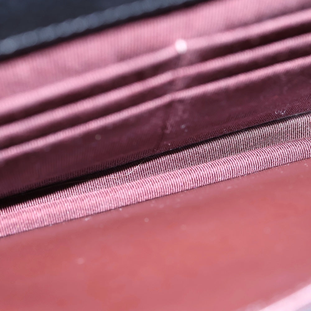 CHANEL(シャネル) マトラッセ キャビアスキン チェーンウォレット ブラック シルバー金具 25番台 AP0250