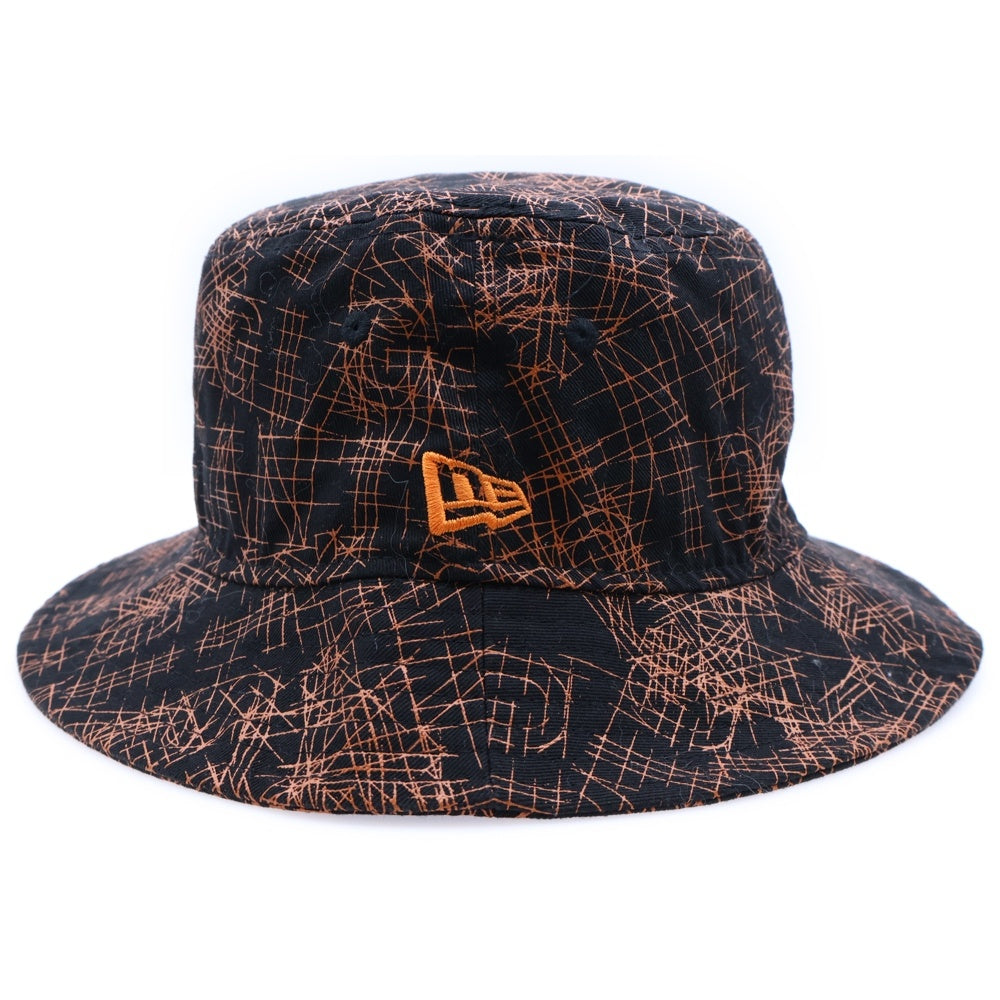 NEW ERA(ニューエラ) 読売ジャイアンツ×TAKAHIRO MIYASHITA Soloist タカヒロミヤシタソロイスト トリプルネーム 総柄バケットハット 帽子 ブラック/オレンジ