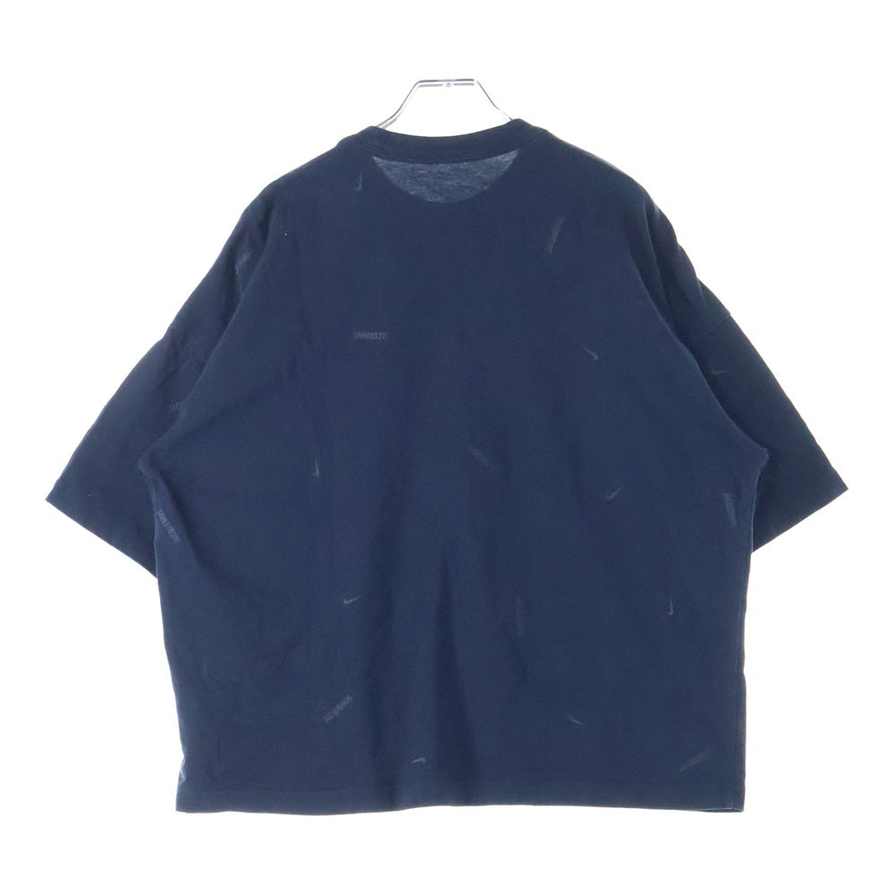 NIKE(ナイキ) ×JACQUEMUS ジャックムス ロゴデザイン 半袖Tシャツ カットソー ネイビー HF7112-475
