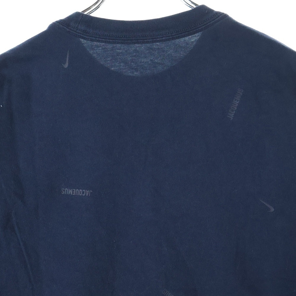 NIKE(ナイキ) ×JACQUEMUS ジャックムス ロゴデザイン 半袖Tシャツ カットソー ネイビー HF7112-475