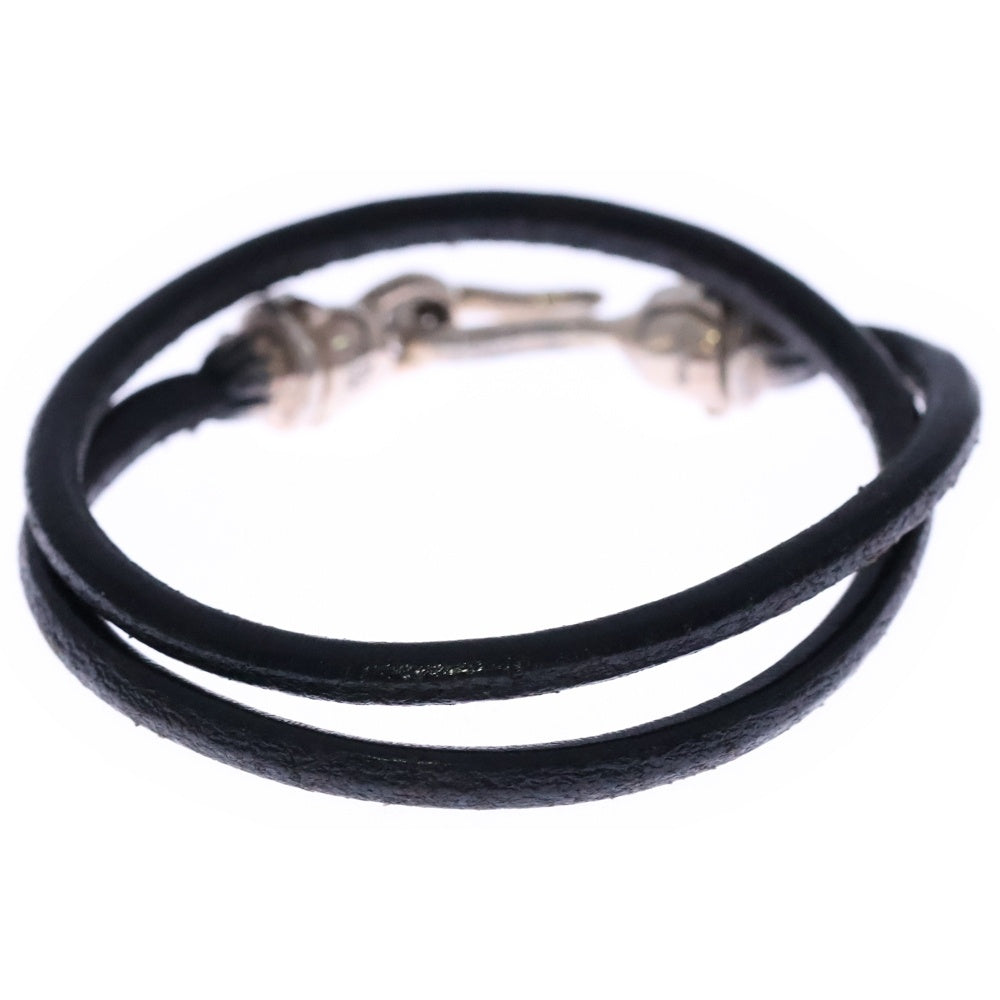 THIRTEEN DESIGNS(サーティーンデザインズ) ダブルローリングスカルフックレザーブレスレット シルバー/ブラック