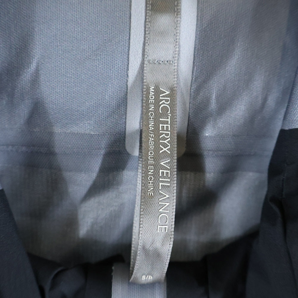 ARC'TERYX VEILANCE(アークテリクス ヴェイランス) Secant SL GORE-TEX Jacket シーカント ゴアテックス フーデッド ジップアップ ナイロン ジャケット ブラック 1224X000009478