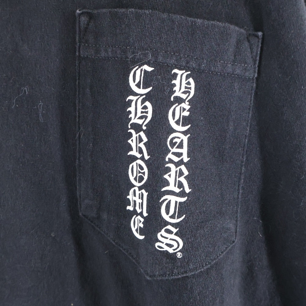 CHROME HEARTS(クロムハーツ) FLRL CRS L/S TEE バーティカルロゴ バックフローラルクロス フロントポケット クルーネック 長袖Tシャツ ロンT ブラック