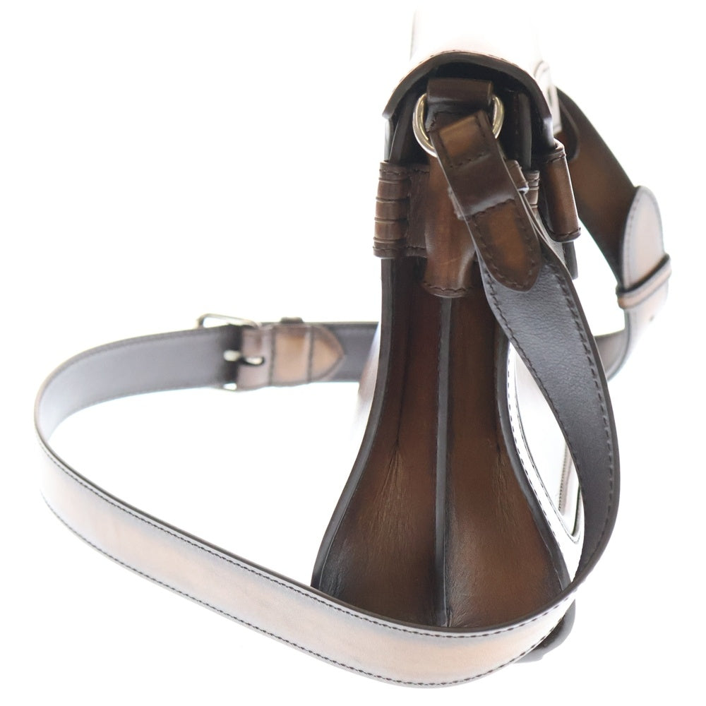 Berluti(ベルルッティ) 25SS ANDY アンディ クロスボディ メッセンジャーバッグ ヴェネチア カーフレザーショルダーバッグ ブラウン 305352