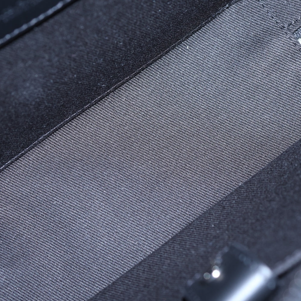 DOLCE & GABBANA(ドルチェアンドガッバーナ) クロスボディバッグ カーフスキン レリーフロゴ ショルダーバッグ ブラック