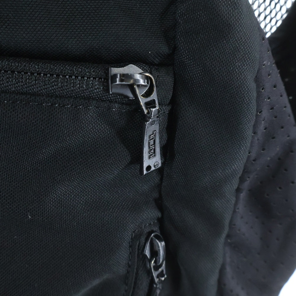 TUMI(トゥミ) 00S ギミック マルチポケット トラベル ベスト ナイロン ブラック