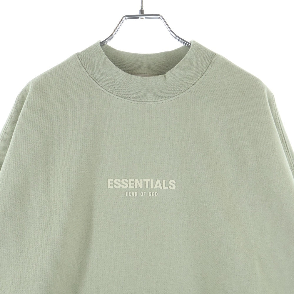 FEAR OF GOD ESSENTIALS(フィアオブゴッド エッセンシャルズ) Felt Logo Mock Neck Sweatshirts フェルトロゴモックネックスウェットシャツ モックネックスウェットトレーナー ライトグリーン