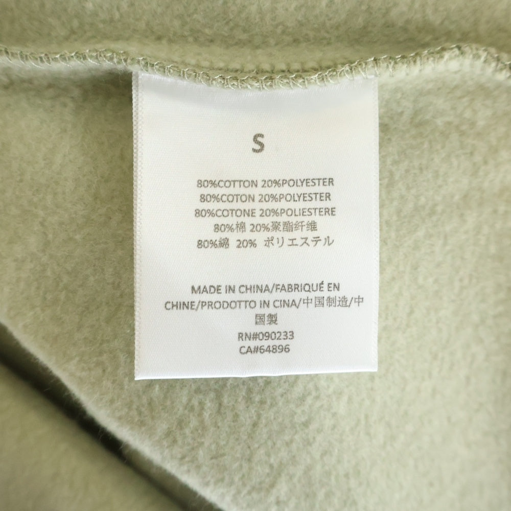 FEAR OF GOD ESSENTIALS(フィアオブゴッド エッセンシャルズ) Felt Logo Mock Neck Sweatshirts フェルトロゴモックネックスウェットシャツ モックネックスウェットトレーナー ライトグリーン