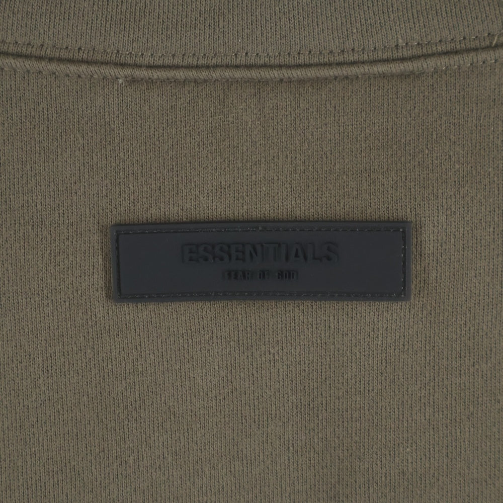 FEAR OF GOD ESSENTIALS(フィアオブゴッド エッセンシャルズ) Rubber Logo Mock Neck Sweatshirts ラバーロゴモックネックスウェットシャツ スウェットトレーナー ブラウン