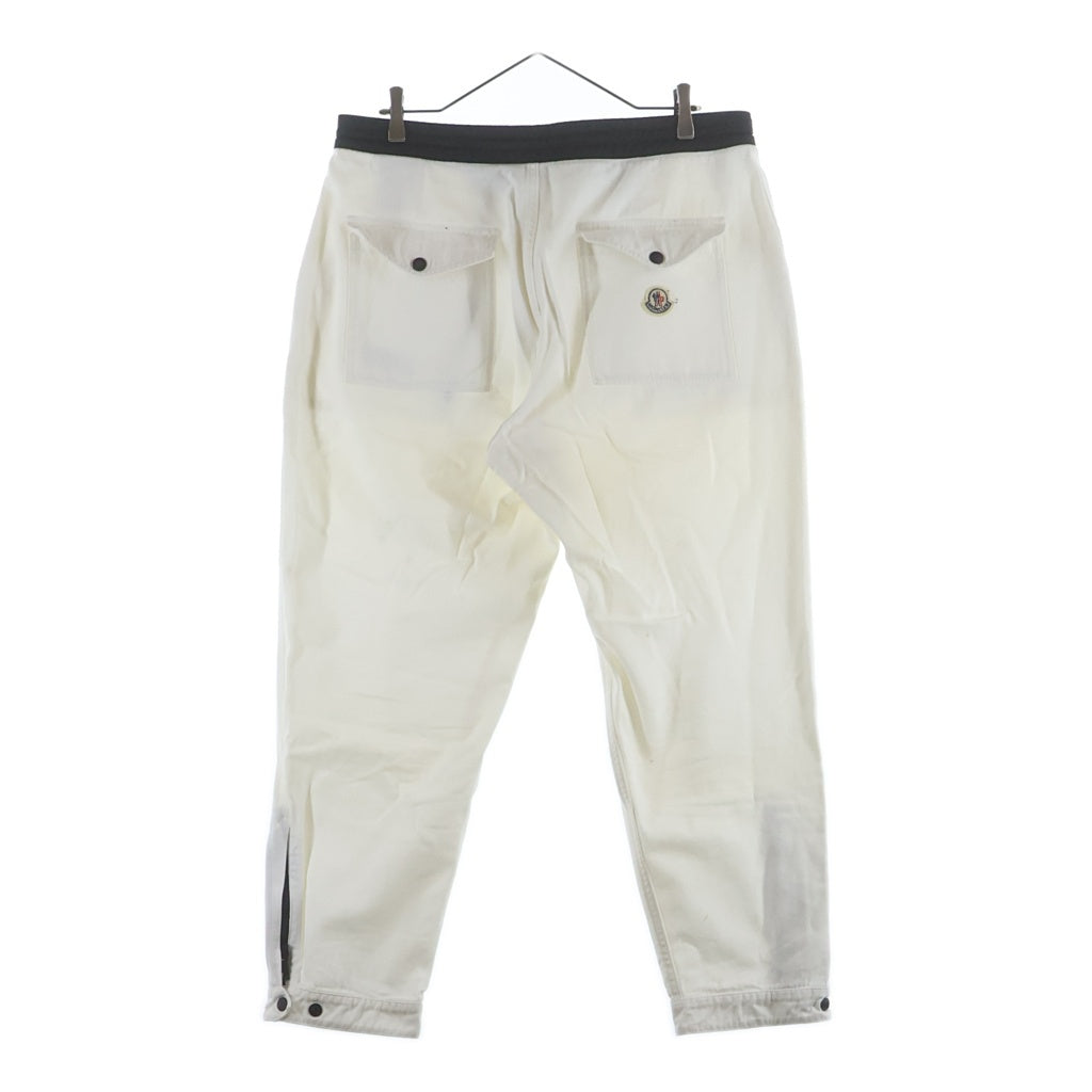 MONCLER GRENOBLE(モンクレールグルノーブル) 22SS PANTALONI Logo Embroidered Cotton Tapered Trouser ロゴ刺繍ドローストリングテーパードパンツ H10912A00028 ホワイト