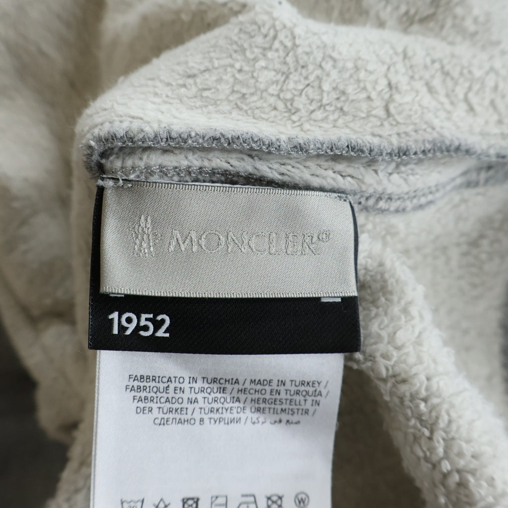 MONCLER(モンクレール) 21AW MAGLIA CON CAPPUCCIO Logo Patch Hooded Sweatshirts ロゴパッチフーデットスウェットシャツ パーカー G20928G00006 グレー