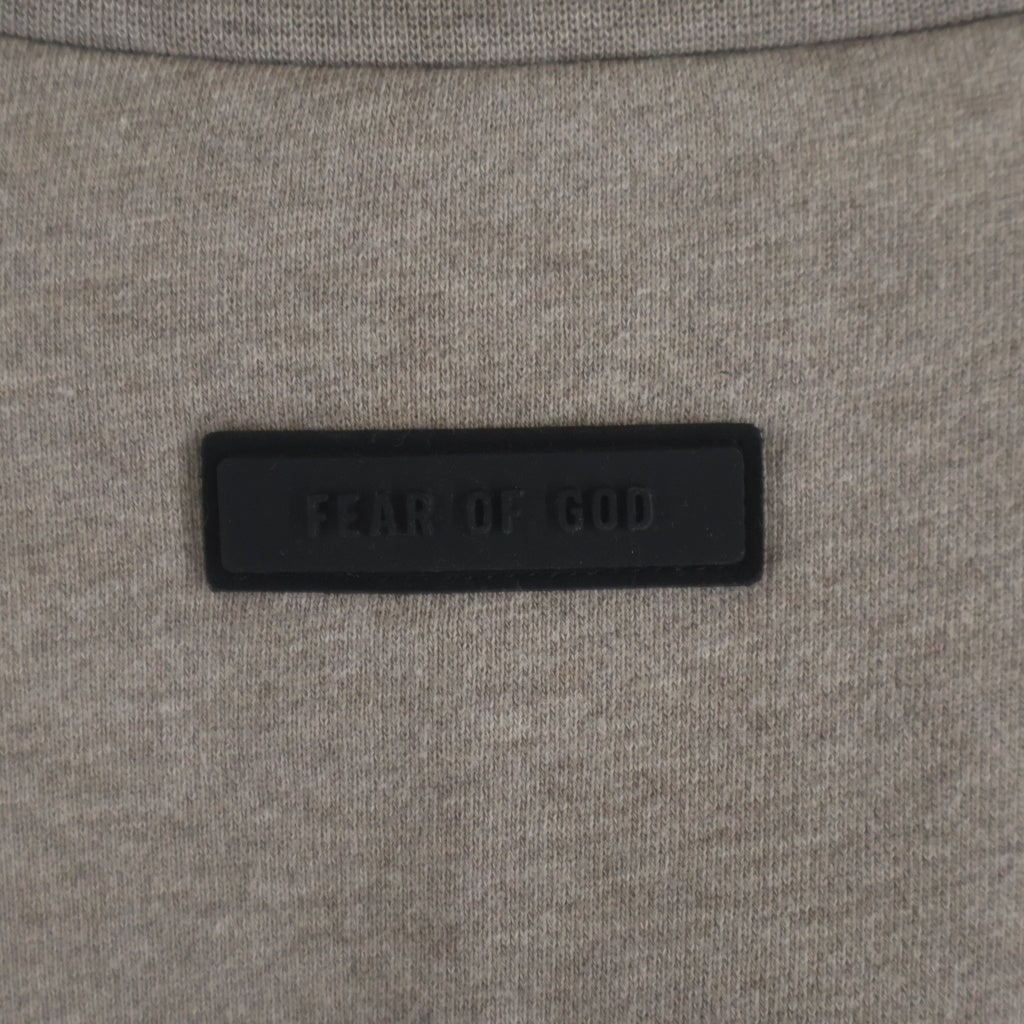 FEAR OF GOD ESSENTIALS(フィアオブゴッド エッセンシャルズ) Crewneck Sweatshirts クルーネックスウェットシャツ ラバーロゴスウェットトレーナー ブラウン