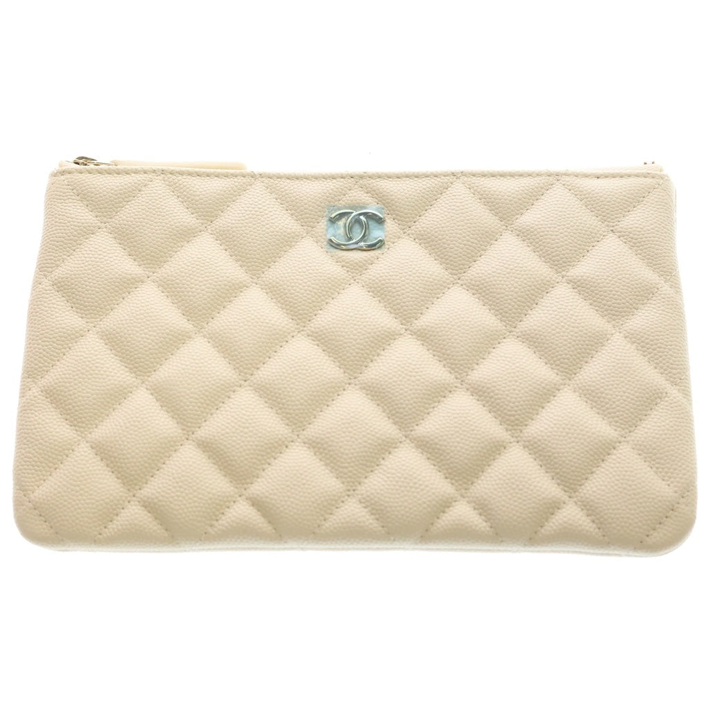 CHANEL(シャネル) Matelasse Pouch マトラッセポーチ キャビアスキン ゴールド金具 ホワイト レディース