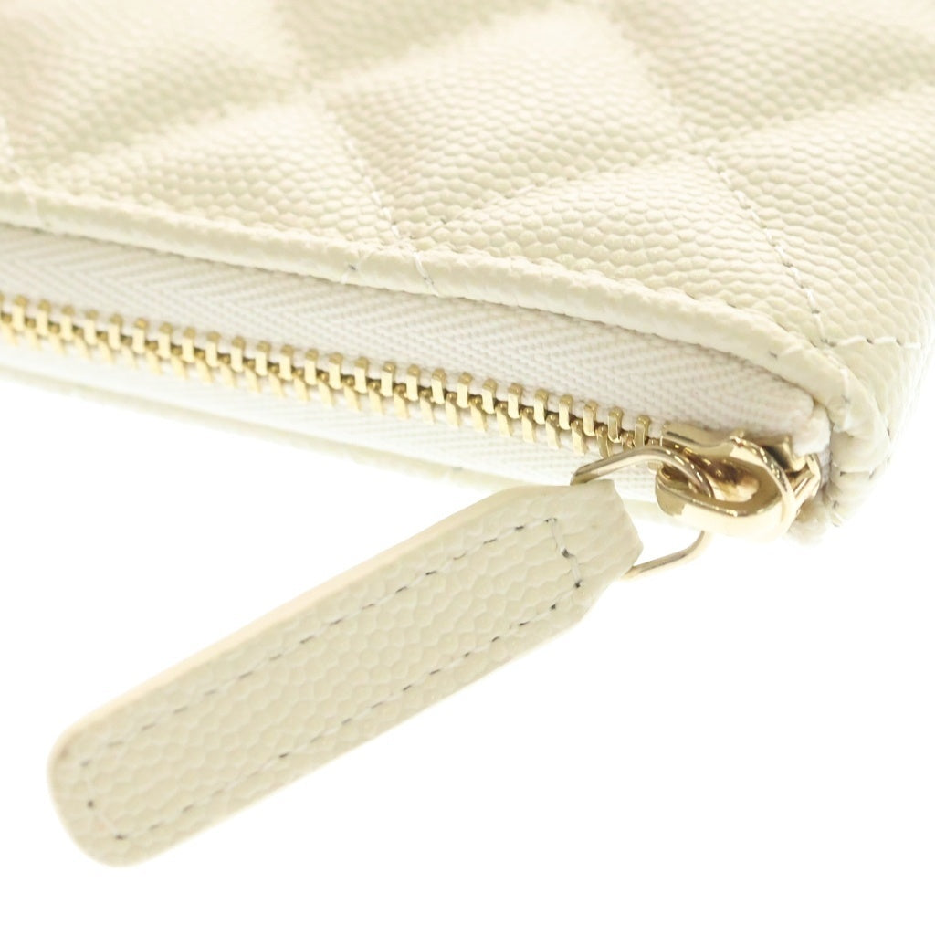 CHANEL(シャネル) Matelasse Pouch マトラッセポーチ キャビアスキン ゴールド金具 ホワイト レディース