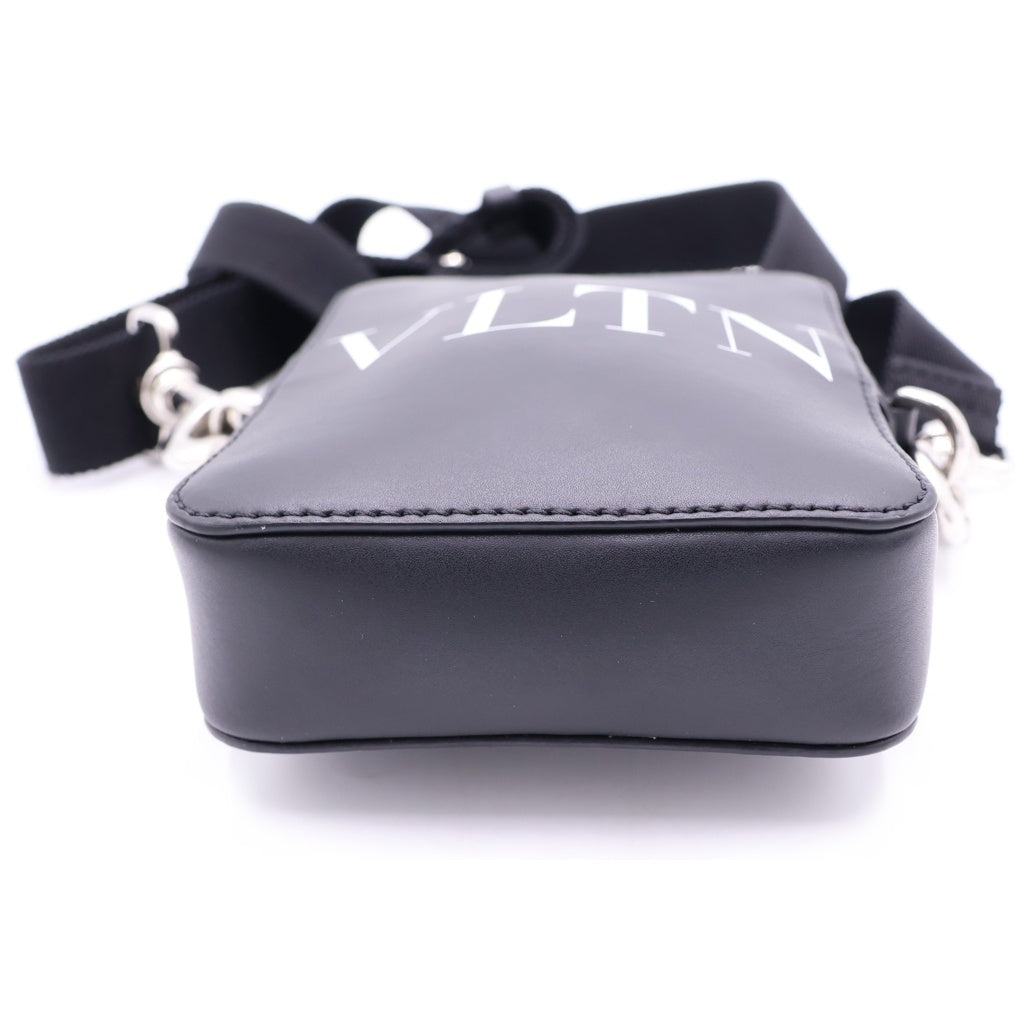 VALENTINO(ヴァレンティノ) Garavani VLTN Leather Crossbody Bag 5Y2B0943 WJW ロゴ レザーショルダーバッグ ブラック 5Y2B0943