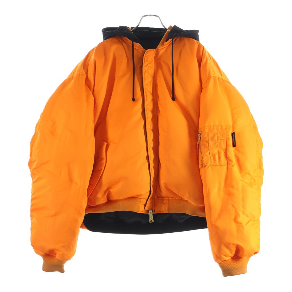VETEMENTS(ヴェトモン) ×Double Sided Jacket アルファインダストリーズ リバーシブル ボンバージャケット ブラック/オレンジ UA65JA249B