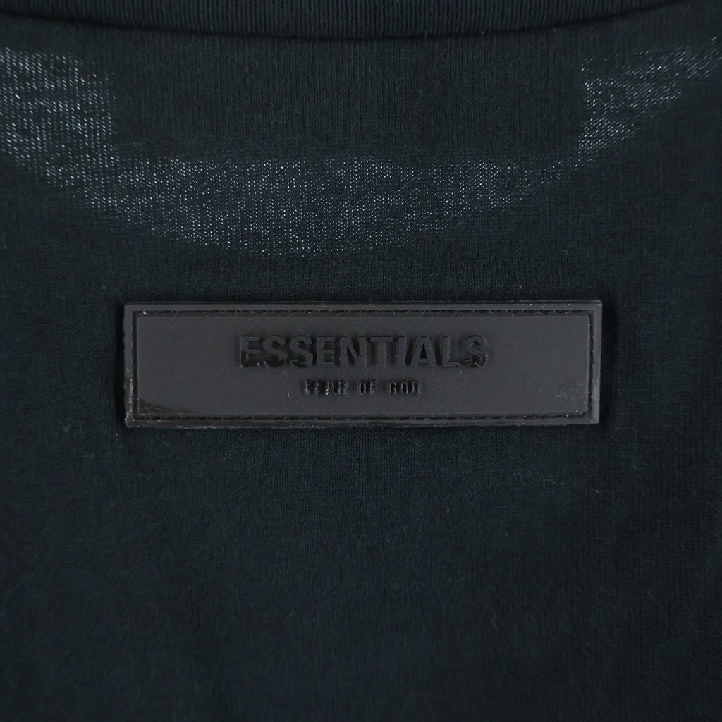 FEAR OF GOD ESSENTIALS(フィアオブゴッド エッセンシャルズ) Felt Logo S/S T-Shirts フェルトロゴショートスリーブTシャツ クルーネック半袖Tシャツ ブラック