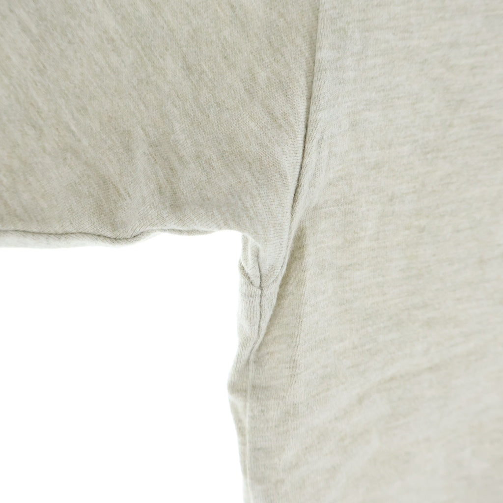 FEAR OF GOD ESSENTIALS(フィアオブゴッド エッセンシャルズ) Rubber Stitch Logo Crewneck S/S Tee ラバーステッチロゴクルーネック半袖Tシャツ カットソー ライトベージュ