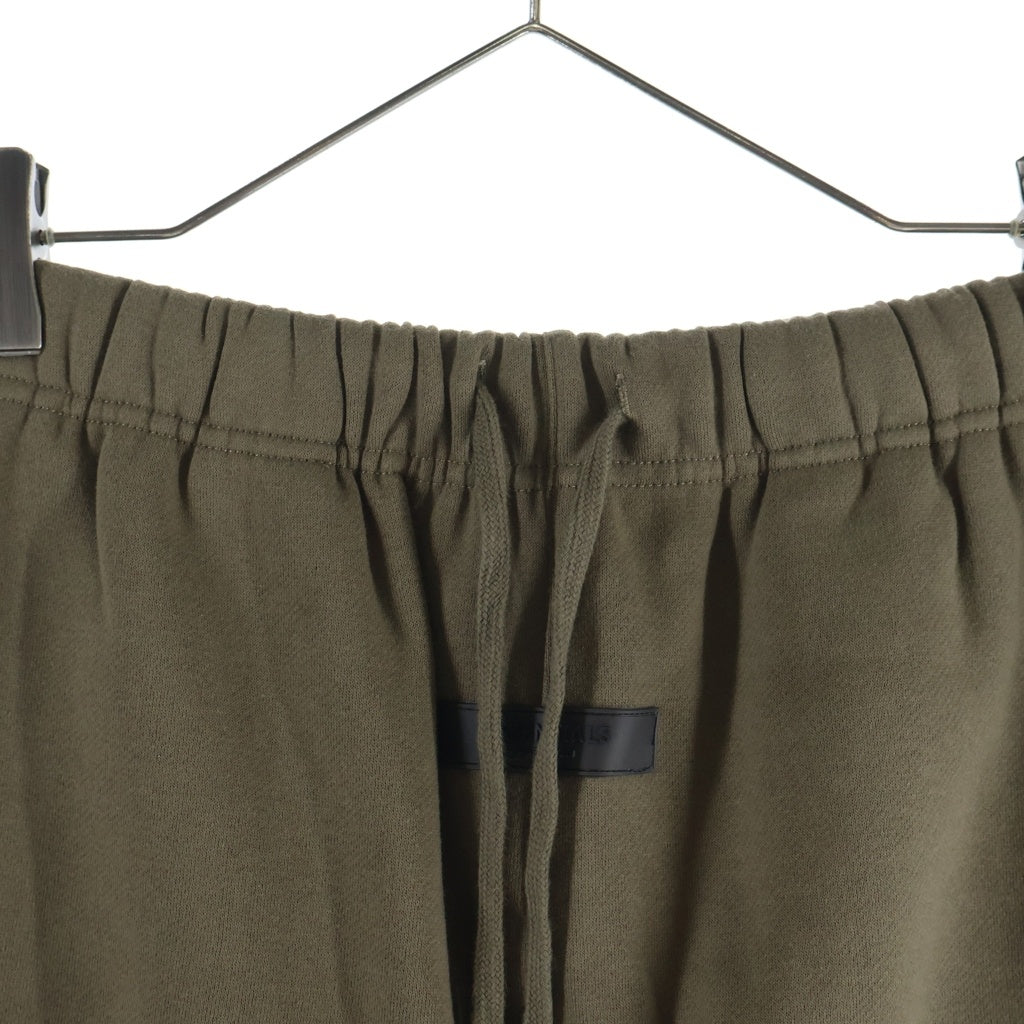 FEAR OF GOD ESSENTIALS(フィアオブゴッド エッセンシャルズ) Rubber Logo Sweat Shorts ラバーロゴスウェットショーツ ハーフパンツ ライトブラウン
