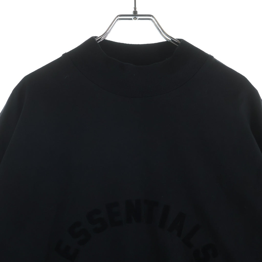 FEAR OF GOD ESSENTIALS(フィアオブゴッド エッセンシャルズ) Rubber Logo Mockneck S/S T-Shirts ラバーロゴモックネックTシャツ 半袖Tシャツ ブラック