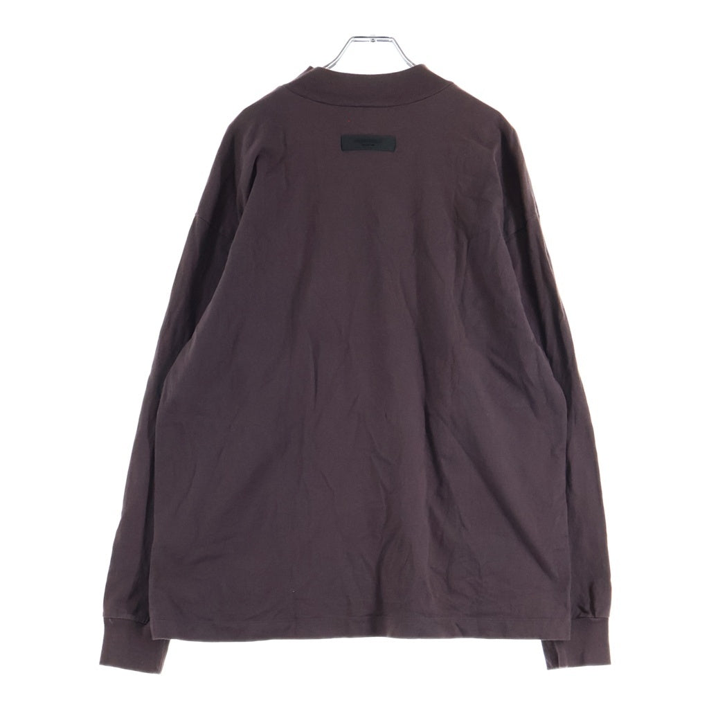 FEAR OF GOD ESSENTIALS(フィアオブゴッド エッセンシャルズ) RUBBER LOGO L/S TEE ラバーロゴロングスリーブTシャツ クルーネック長袖モックネックTシャツ バーガンディ