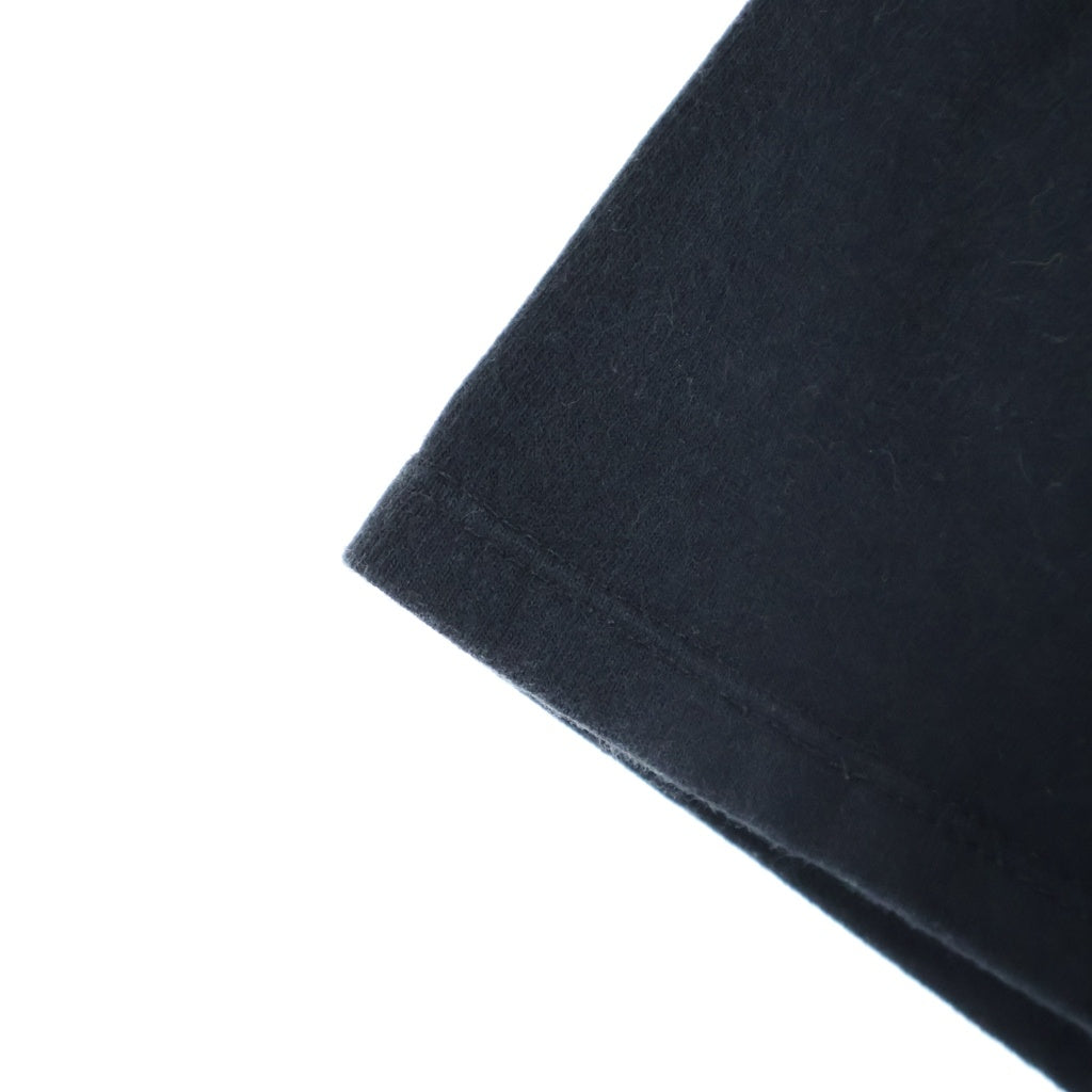 FEAR OF GOD ESSENTIALS(フィアオブゴッド エッセンシャルズ) LOGO S/S TEE フロントプリントクルーネック半袖Tシャツ ブラック