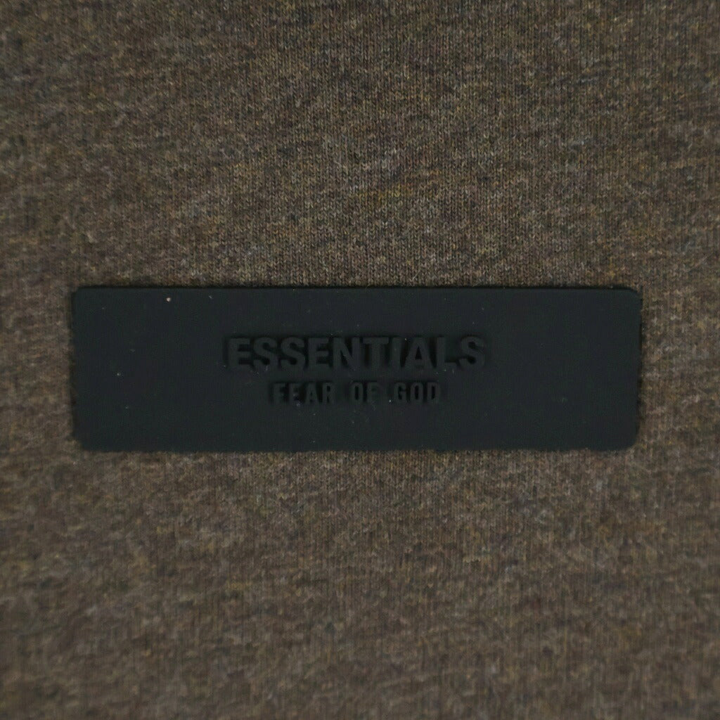 FEAR OF GOD ESSENTIALS(フィアオブゴッド エッセンシャルズ) Rubber Logo Oversized L/S Tee ラバーロゴオーバーサイズドロングスリーブTシャツ モックネック長袖Tシャツ ブラウン