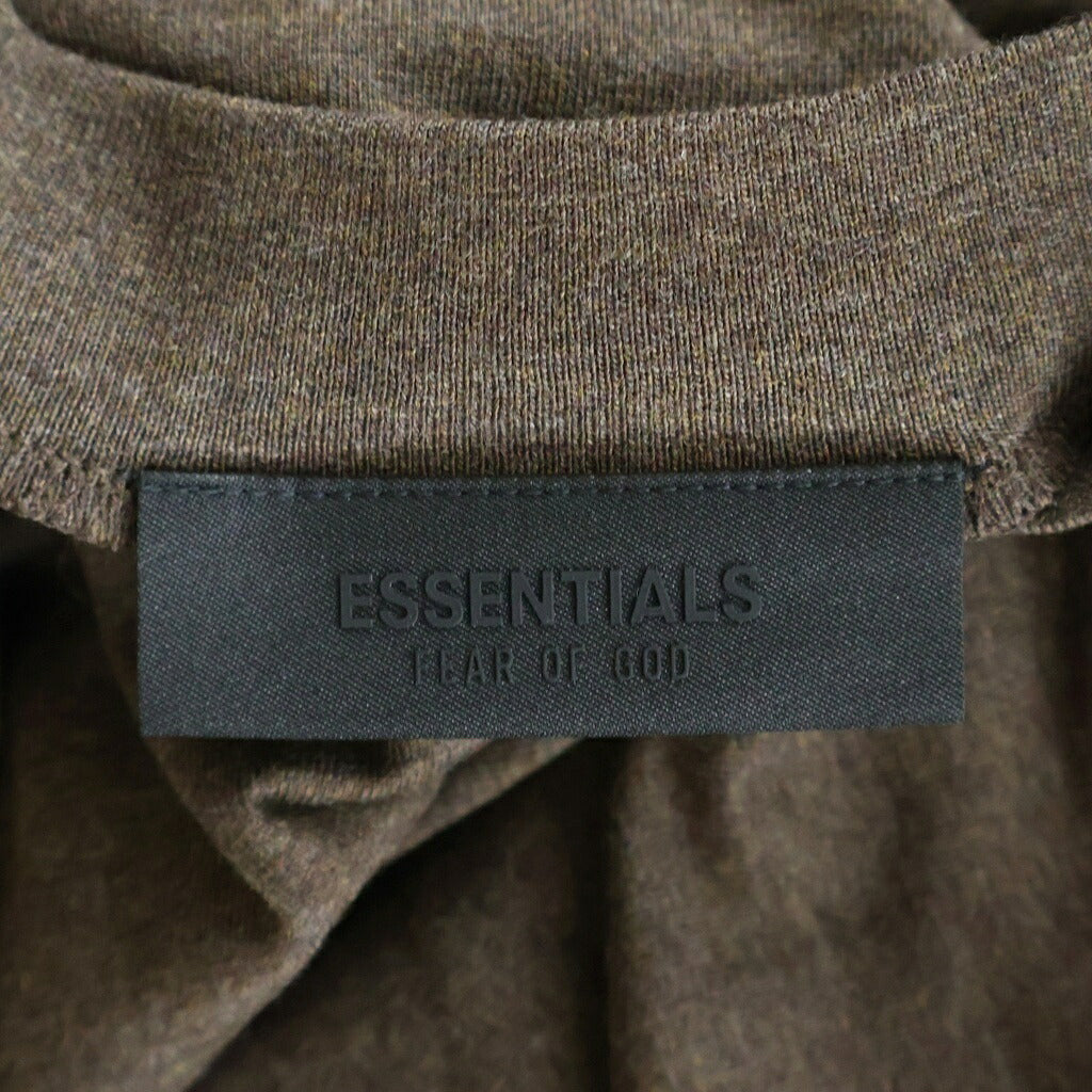 FEAR OF GOD ESSENTIALS(フィアオブゴッド エッセンシャルズ) Rubber Logo Oversized L/S Tee ラバーロゴオーバーサイズドロングスリーブTシャツ モックネック長袖Tシャツ ブラウン