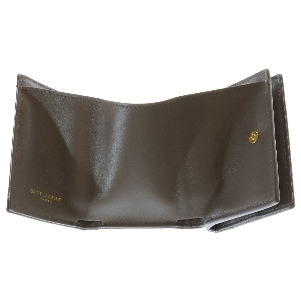 YVES SAINT LAURENT(イヴサンローラン) タイニーウォレット モノグラム グレインド プードルエンボスレザー コンパクト 三つ折り財布 カードケース コインパース モノグラム グレー 647267