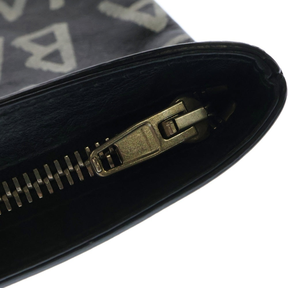 BALENCIAGA(バレンシアガ) Graffiti Clutch Bag グラフィティロゴクラッチバッグ ブラック/ホワイト 494040