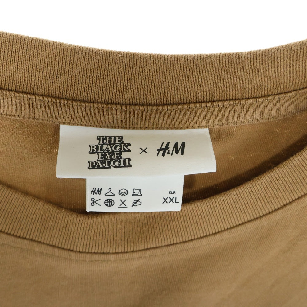 THE BLACK EYE PATCH(ブラックアイパッチ) ×H&M 取扱注意 フロントロゴプリント 半袖Tシャツカットソー ブラウン