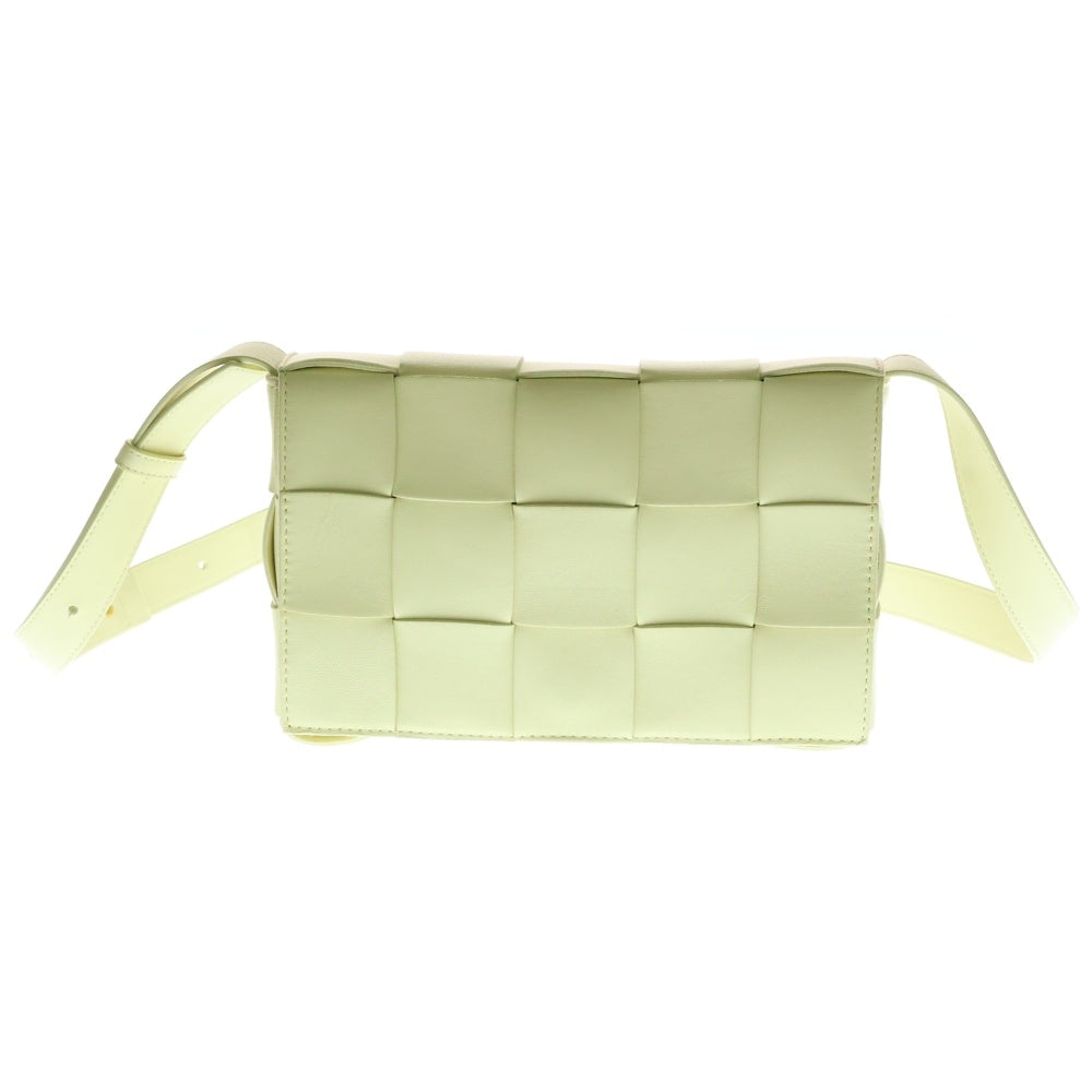BOTTEGA VENETA(ボッテガヴェネタ) CASSETTE カセット マキシイントレチャート ラムスキン レザー ショルダーバッグ クロスボディーバッグ イエロー レディース 578004